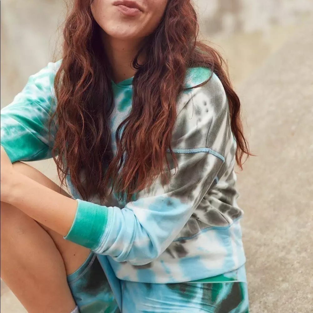 Aerie 2 pieces Tye Dye Buttery Soft Oversized Sweatshirt & Shorts Athleasure SzM